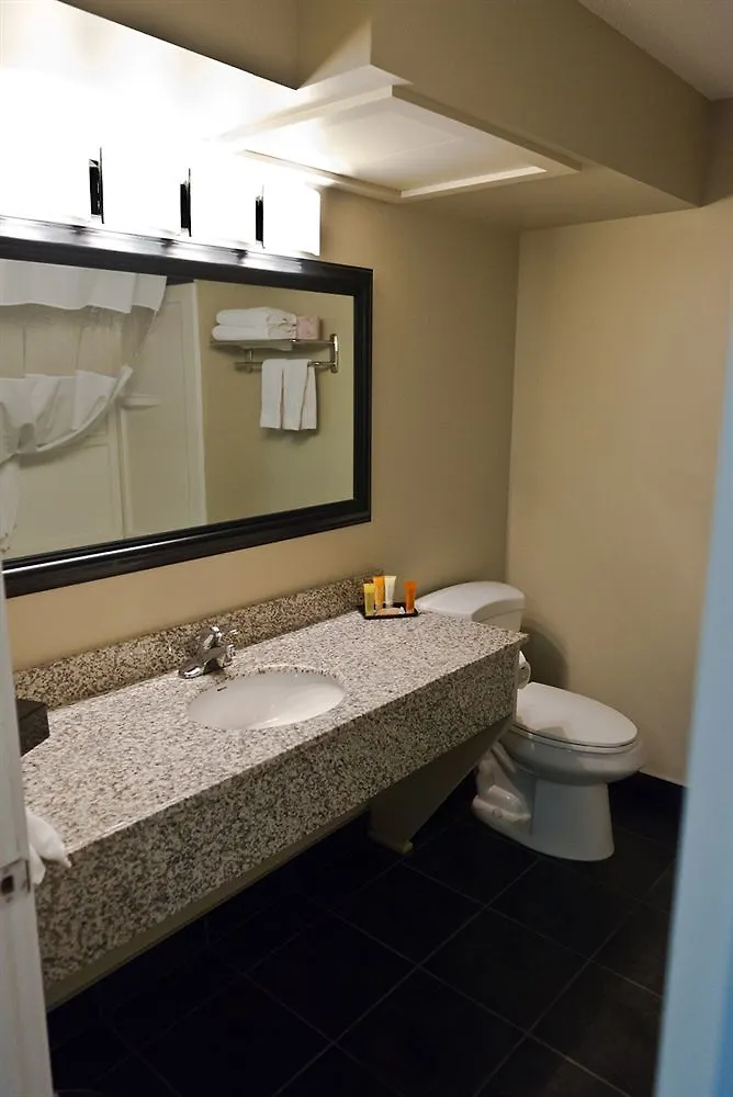 Hotel Coliseum Inn Edmonton